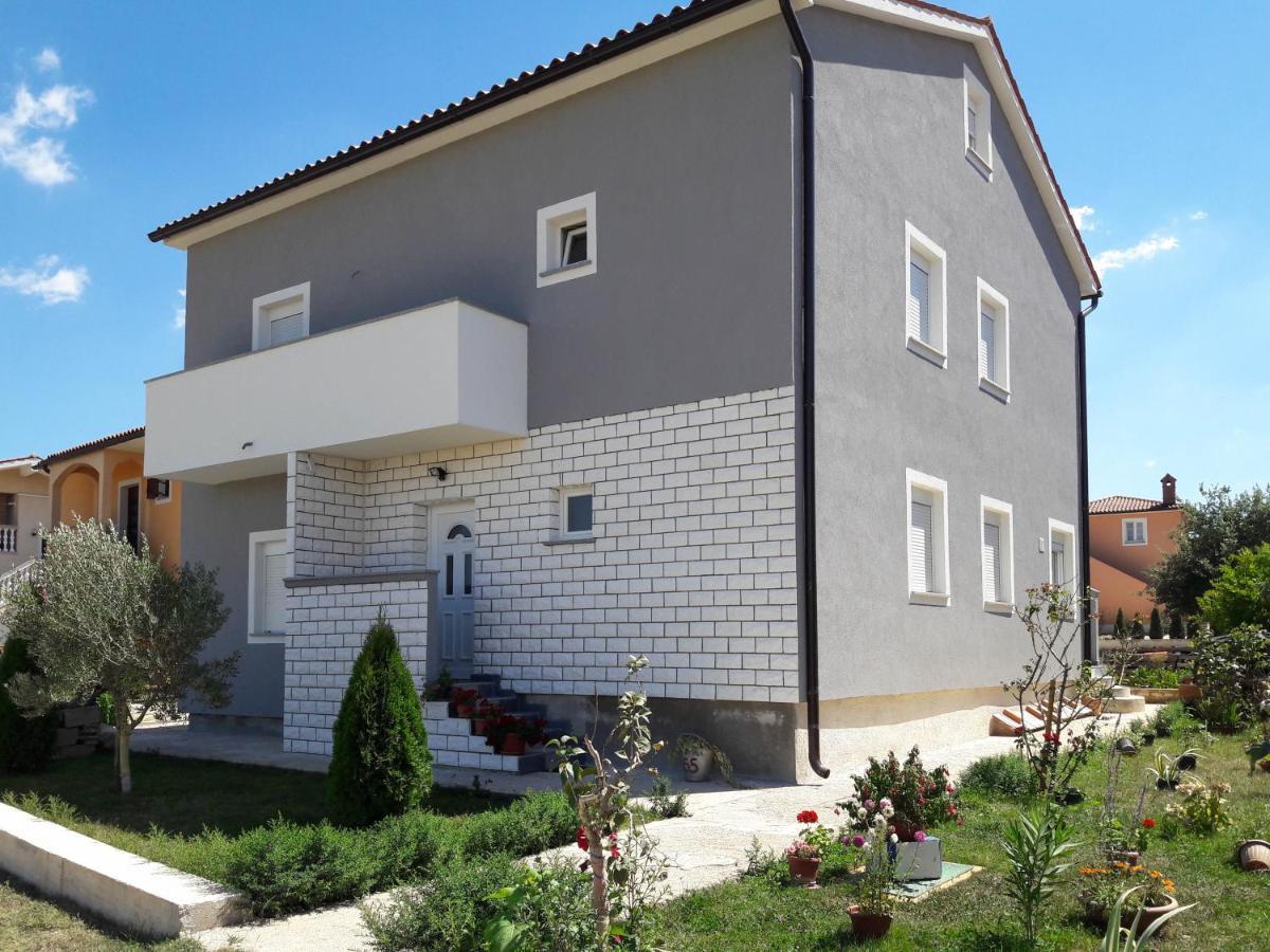 Olympia Apartment Fazana Bagian luar foto